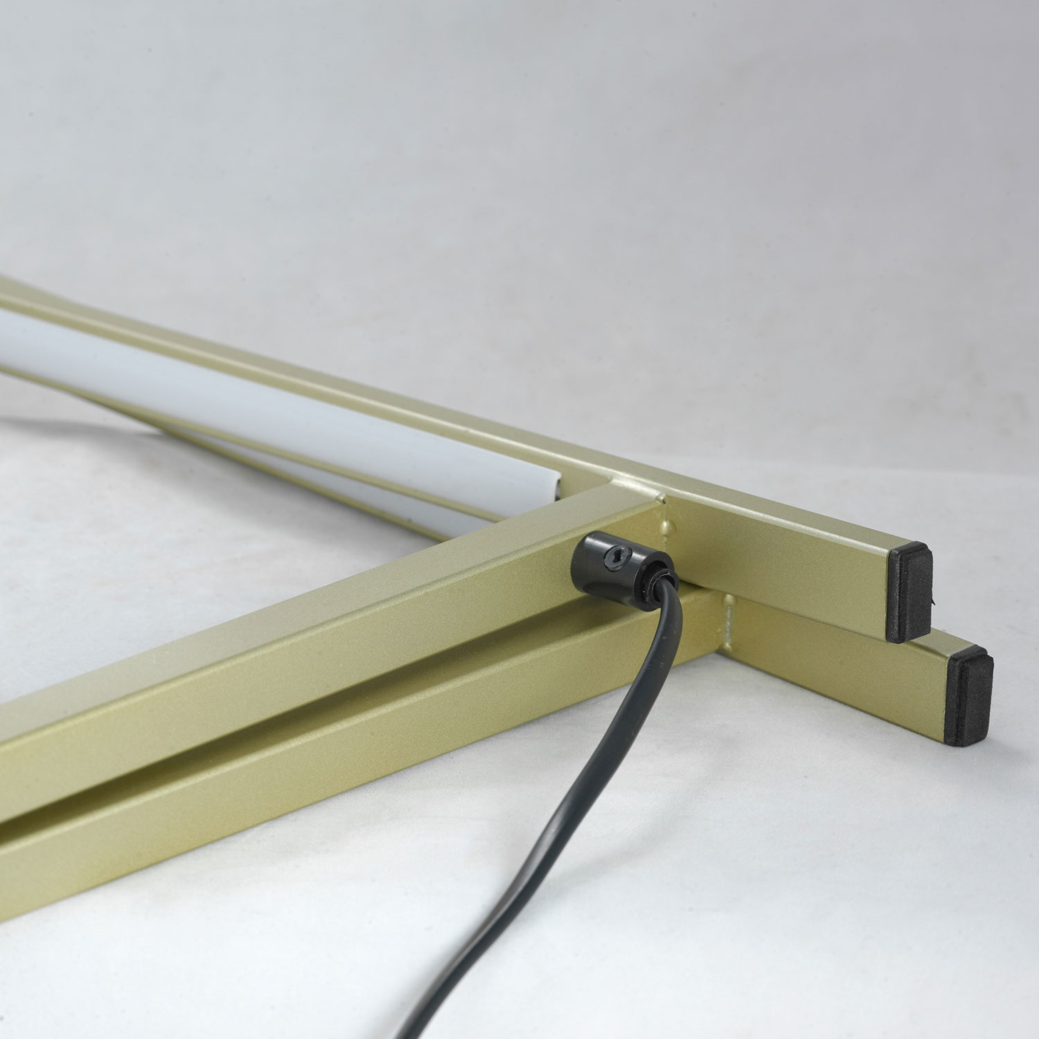 Торшер светодиодный LED Lussole Loft Seattle LSP-0566