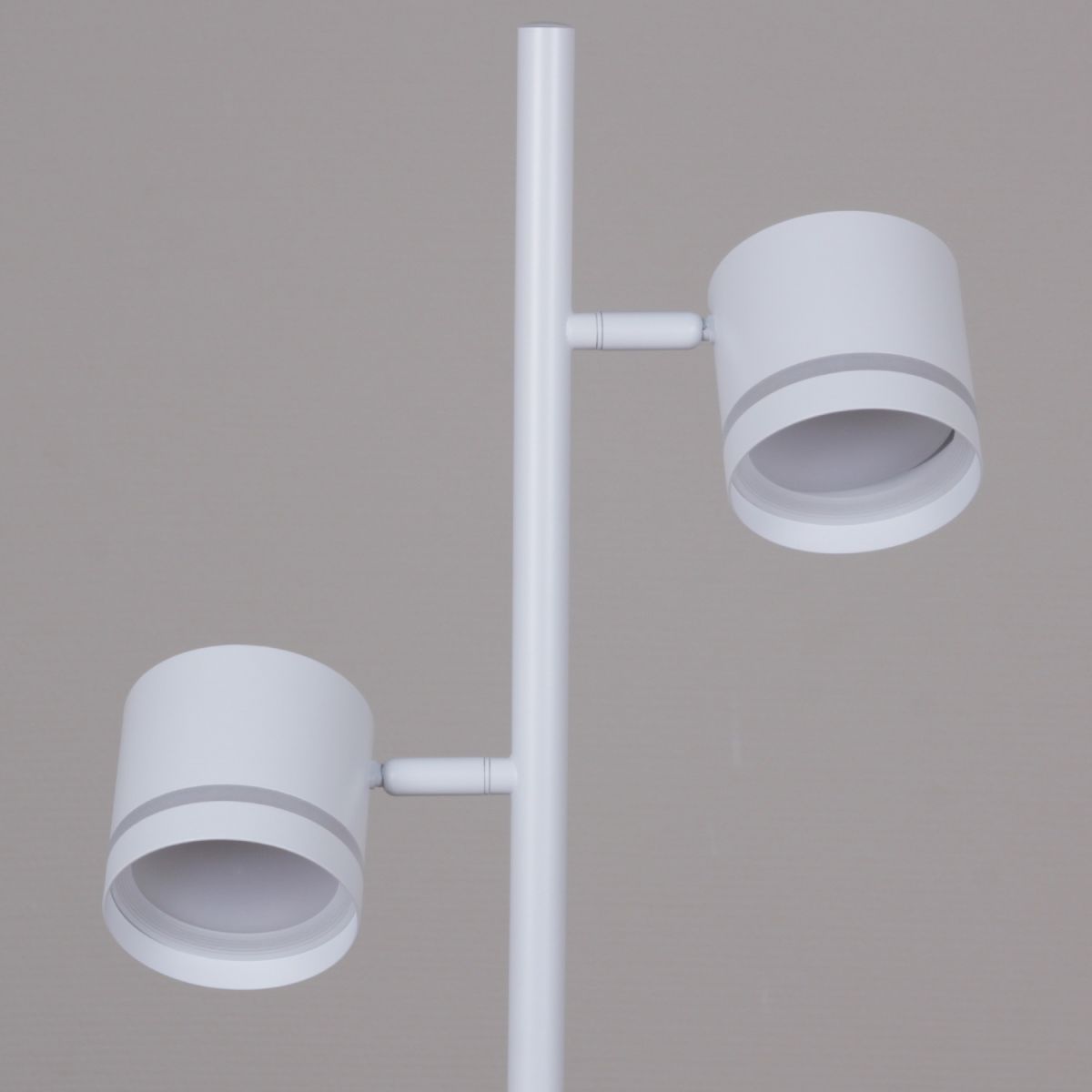 Торшер Reluce 53001-0.6-002LD GX53 WT