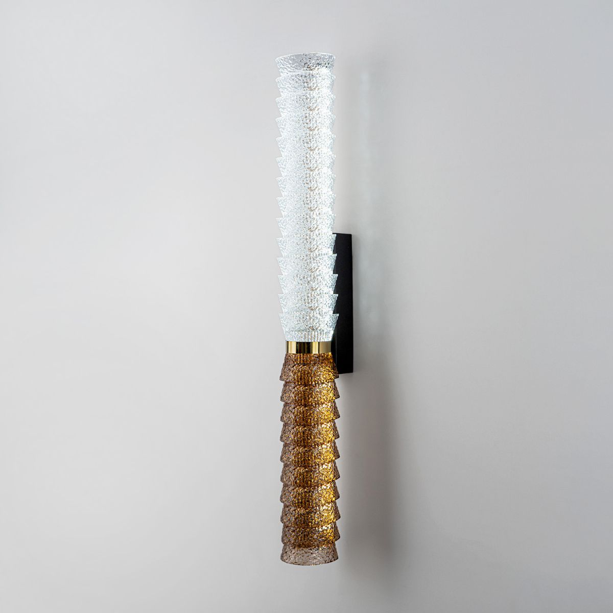 Настенный светильник Modelux ML.723.630 GD