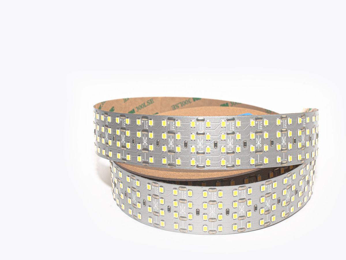 Светодиодная лента LEDS POWER четырехрядная 2835 448/м (47Вт/м) 24В холодная, серия ПРО200 009124