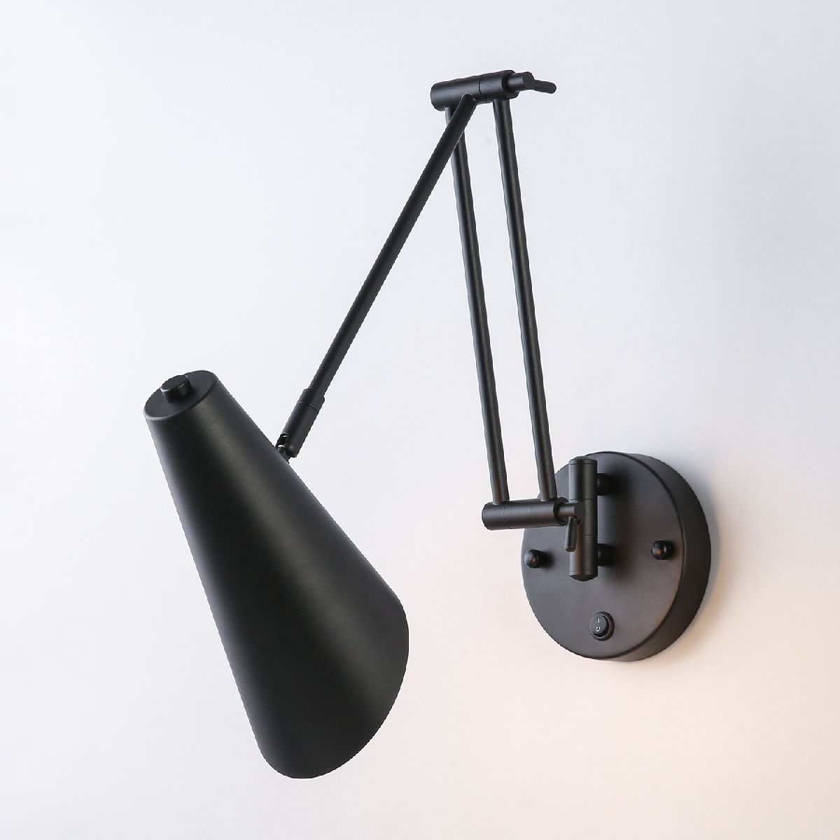 Бра на штанге Zortes Crane ZRS.1778.15