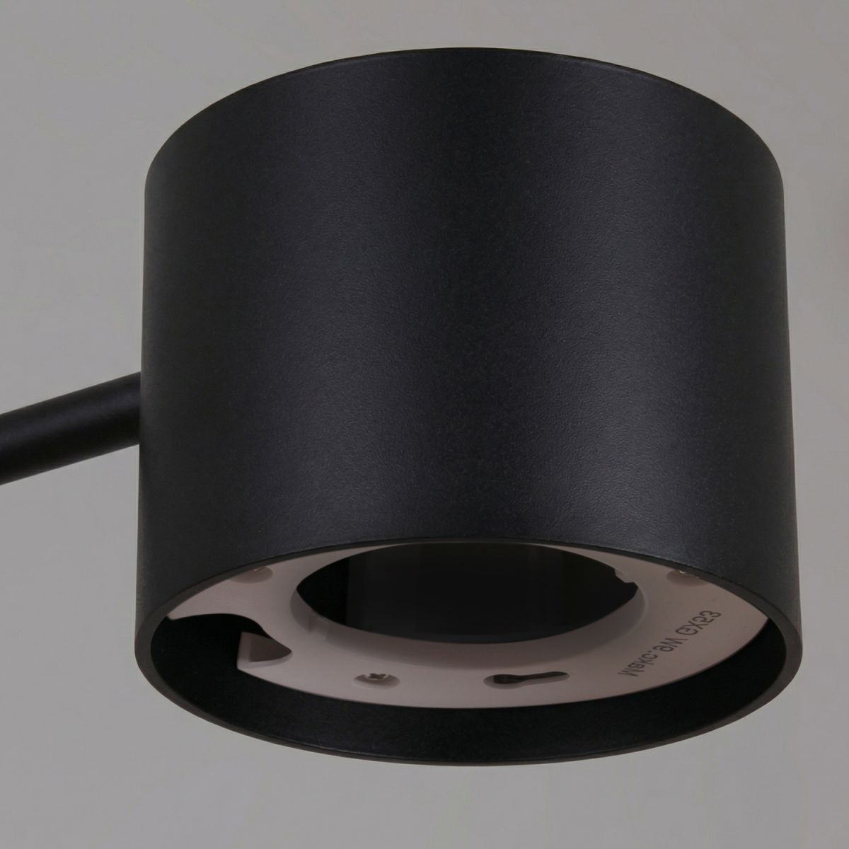 Люстра на штанге Reluce 47206-0.3-06BK