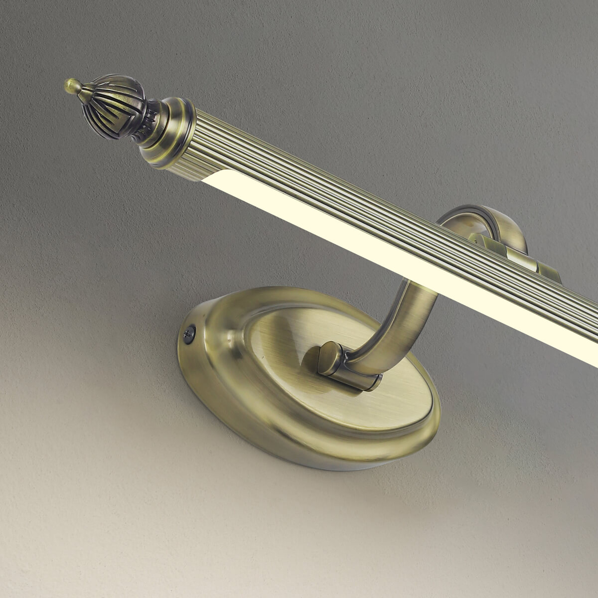 Подсветка для картин Favourite Artifex 2435-1W УЦ