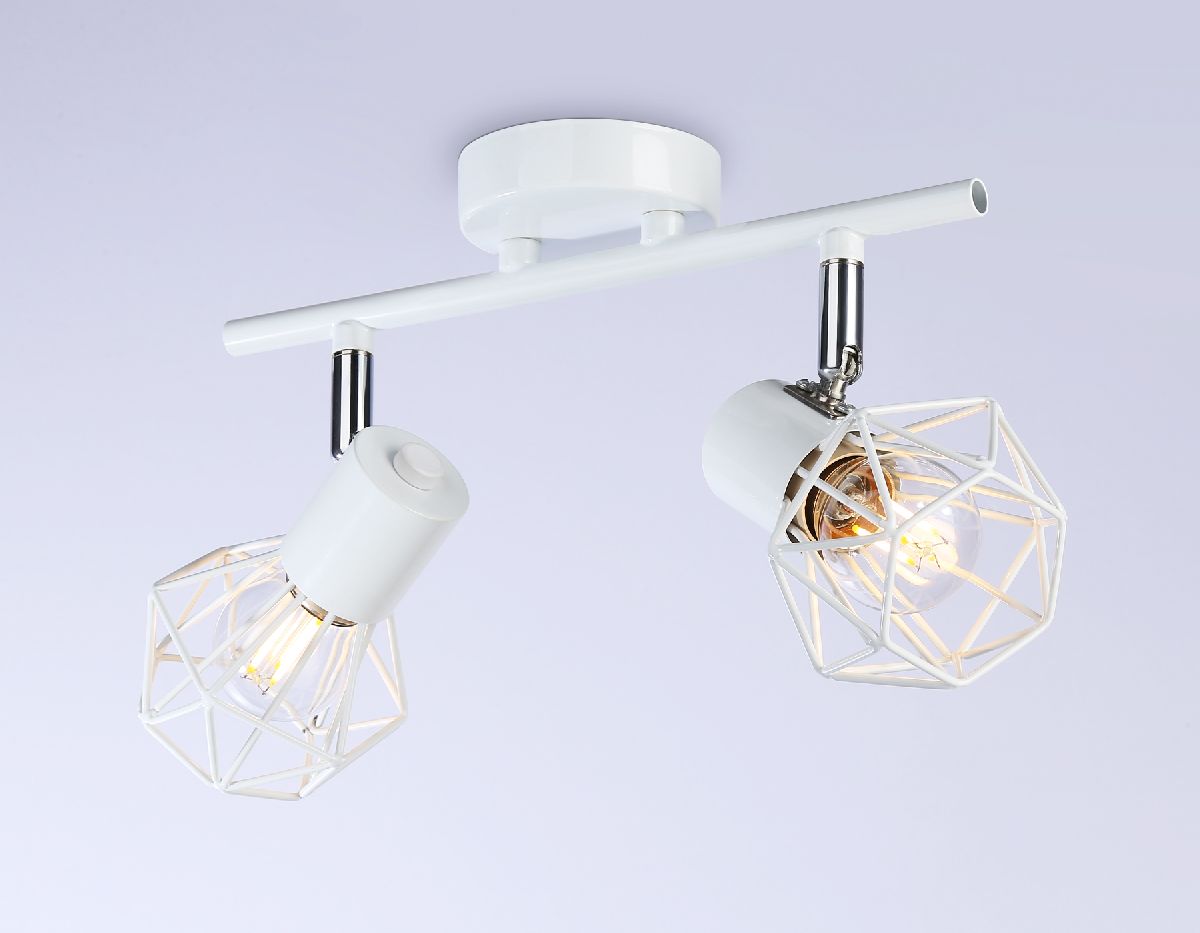 Спот потолочный на штанге Ambrella Light Traditional TR8628