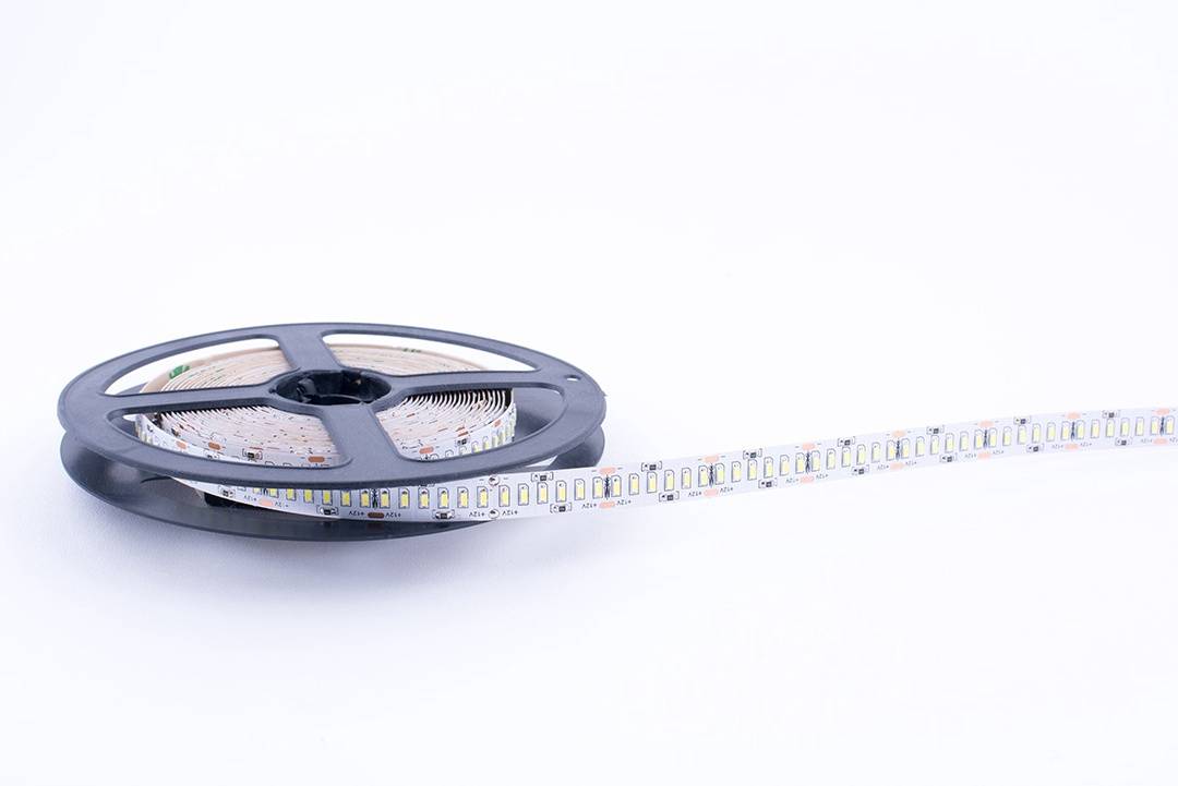 Светодиодная лента SWG SWG4240-12-24-W 000925