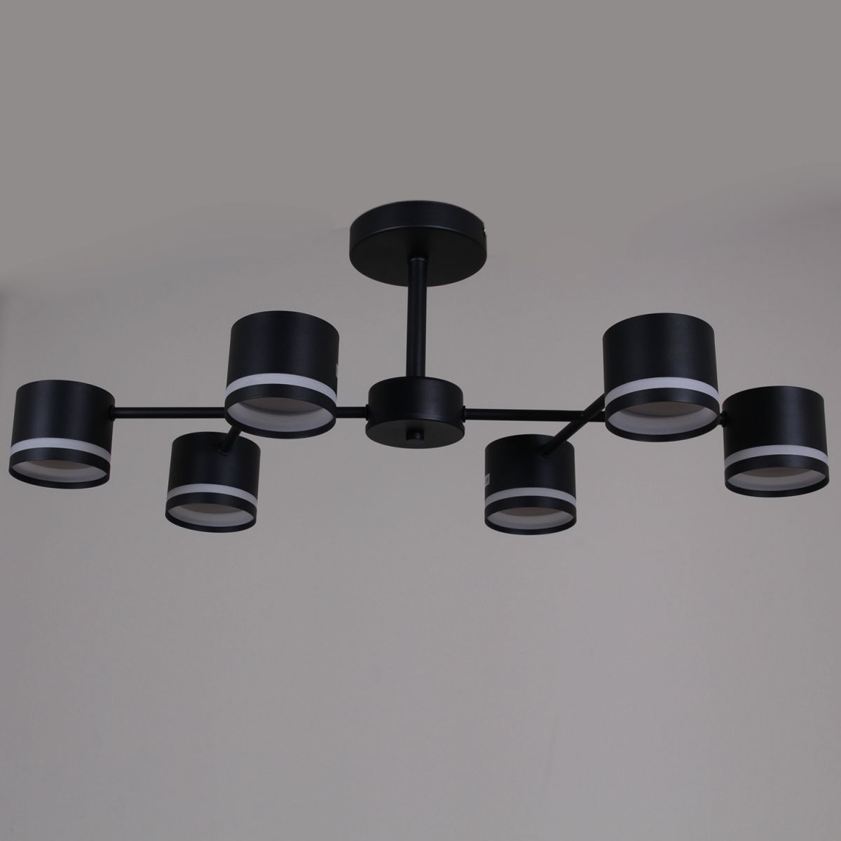 Люстра на штанге Reluce 96730-0.3-06 GX53 BK