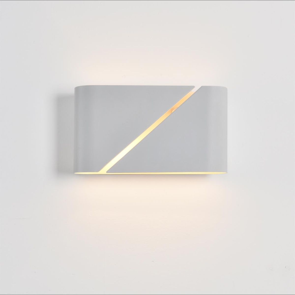 Настенный светильник Lumion Moderni Elma 8391/2W