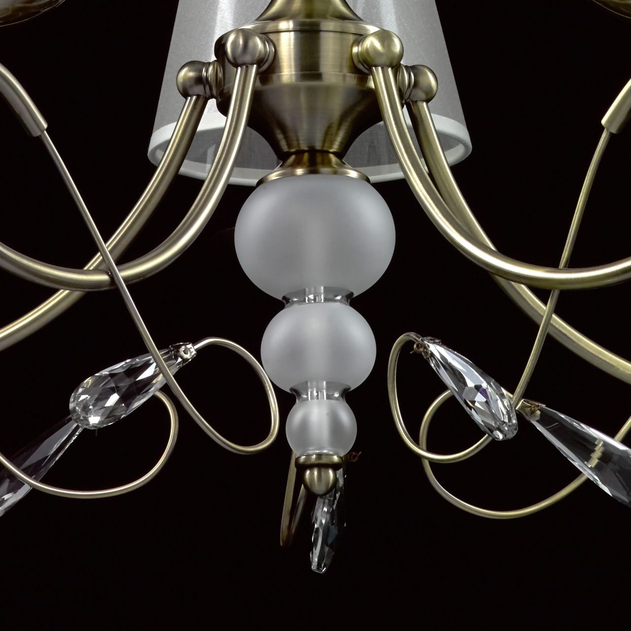 Подвесная люстра MW-Light Федерика 684012305