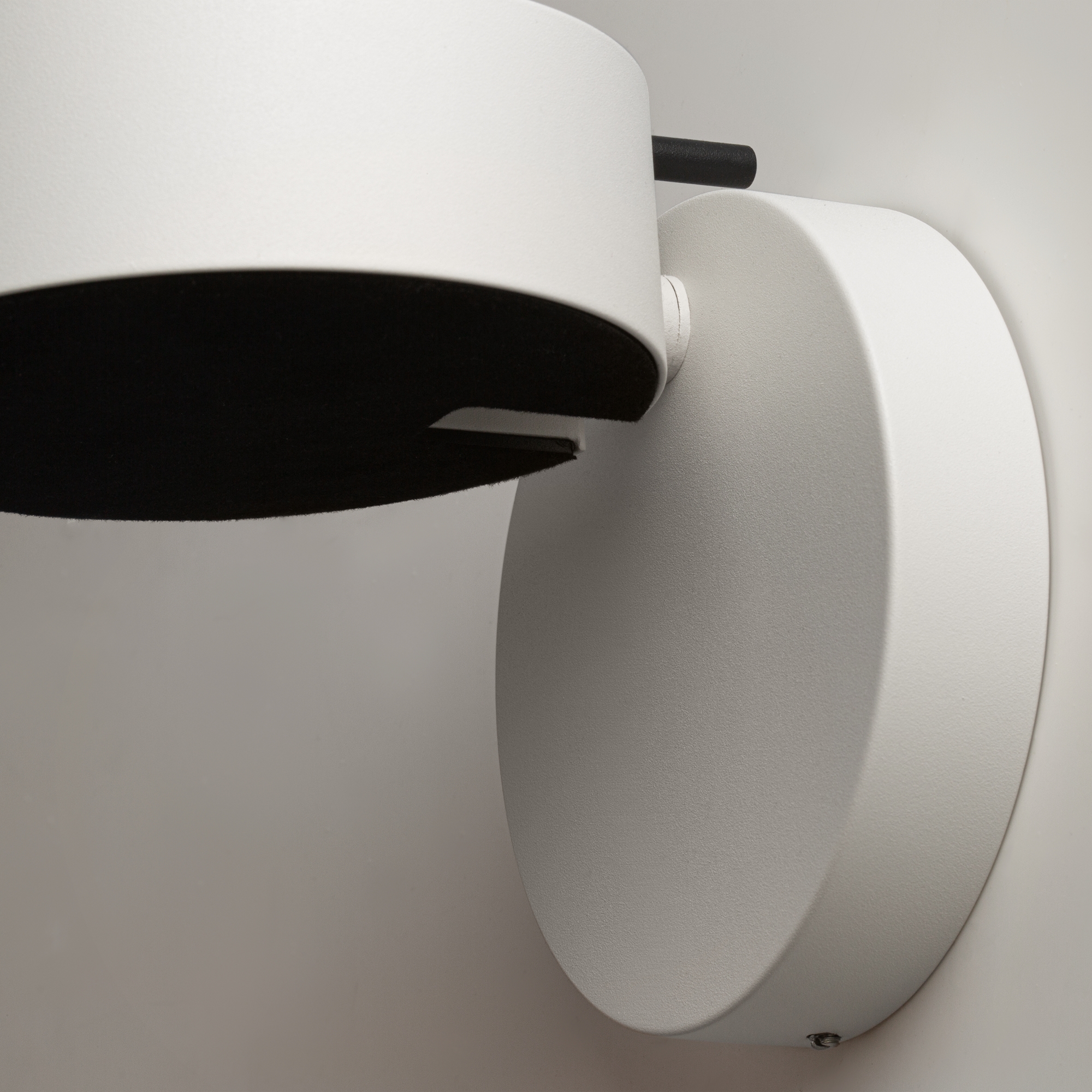 Настенный светильник Maytoni Nuance MOD180WL-L4W3K в Москве