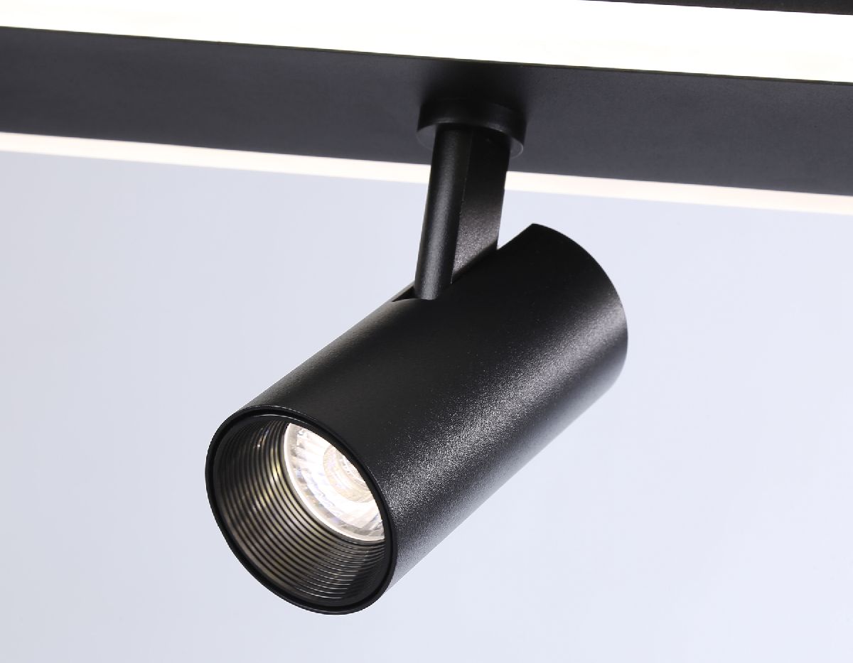 Потолочная люстра Ambrella Light Comfort LineTech FL66202
