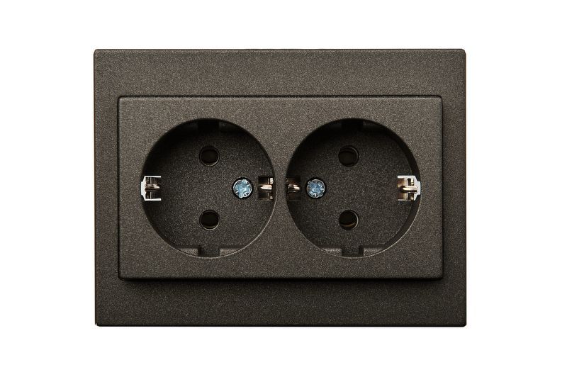 Розетка двухместная Liregus Epsilon 28-1153