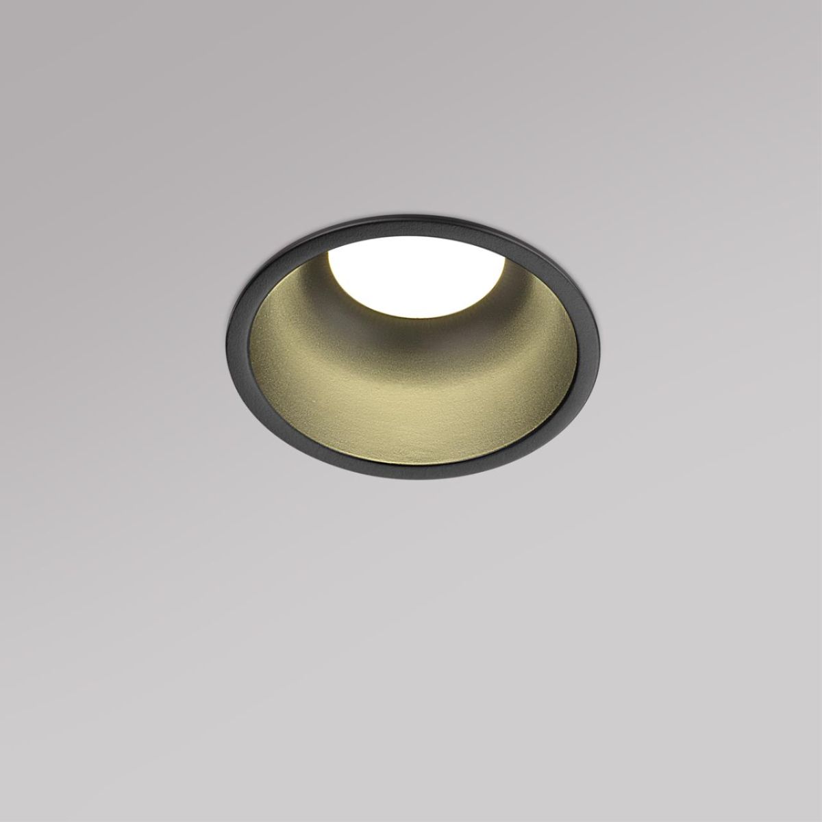 Встраиваемый светильник с переключателем цветовой температуры и угла рассеивания Novotech Wir Solis 359858