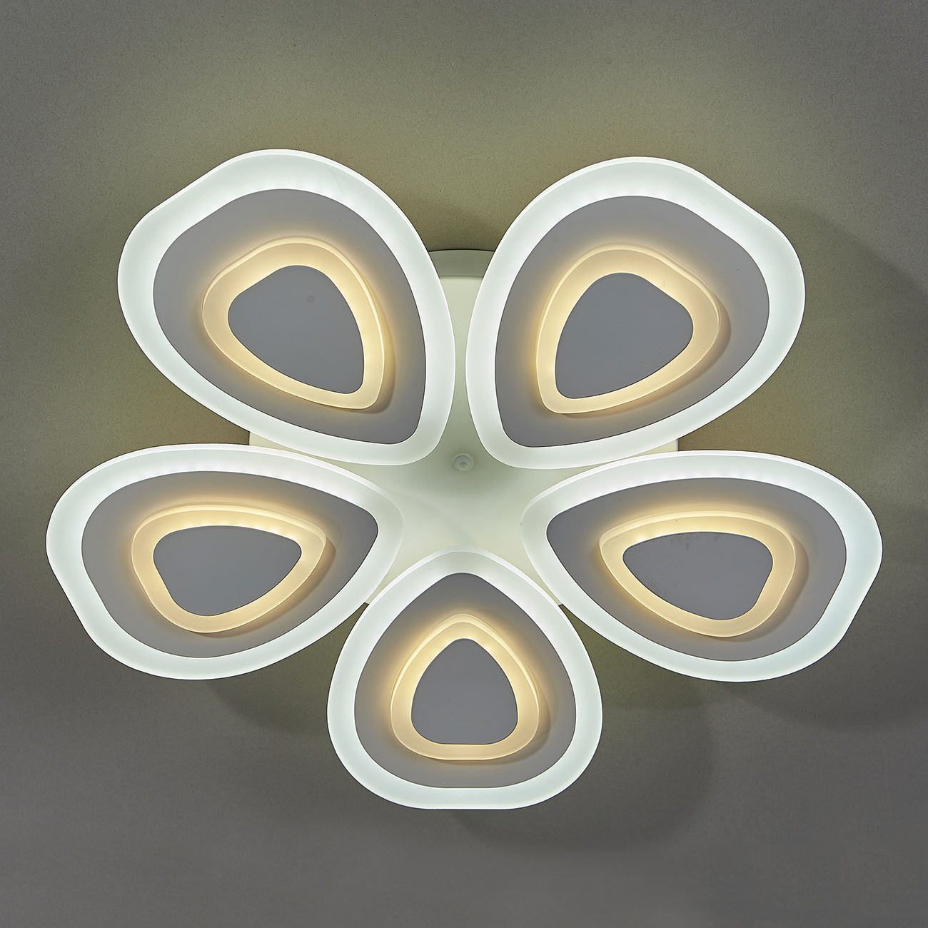 Потолочный светильник Escada Ornament 10223/5LED 94W