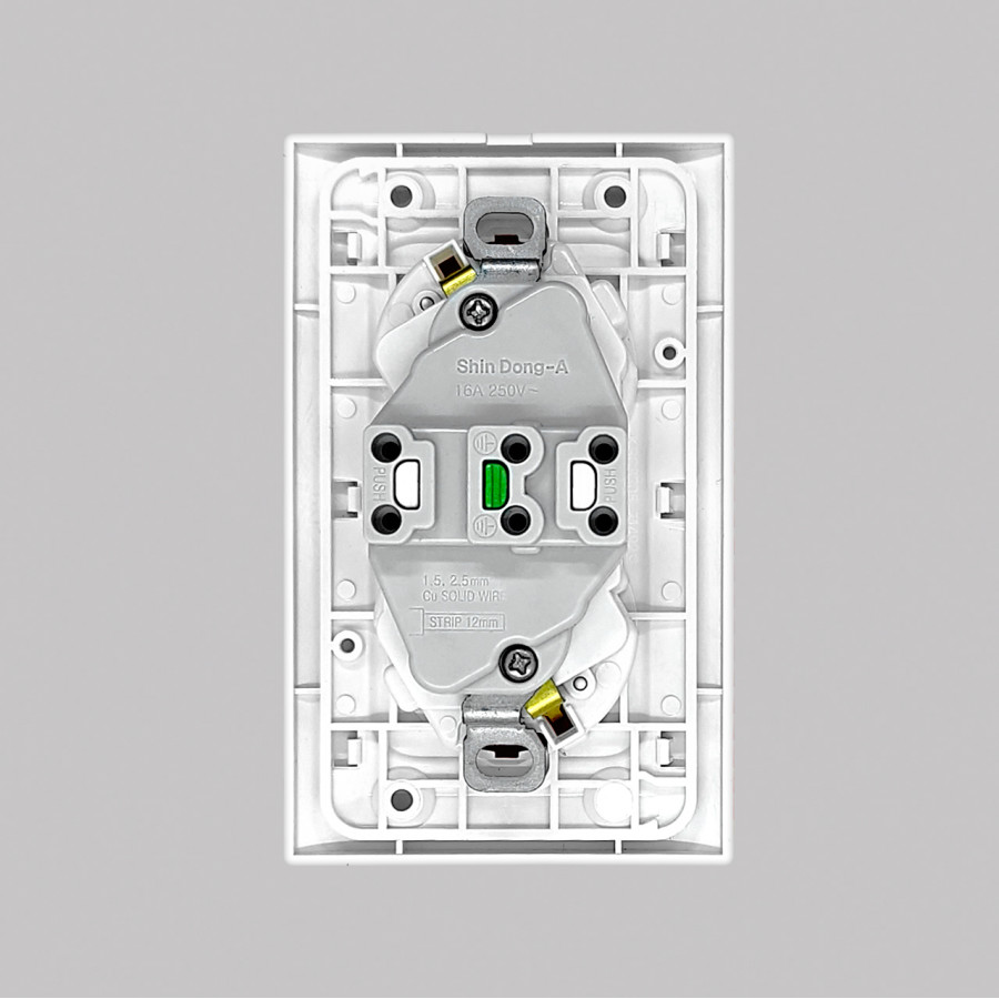 Розетка с заземлением SHIN DONG-A Bega WBW-1123-ANT