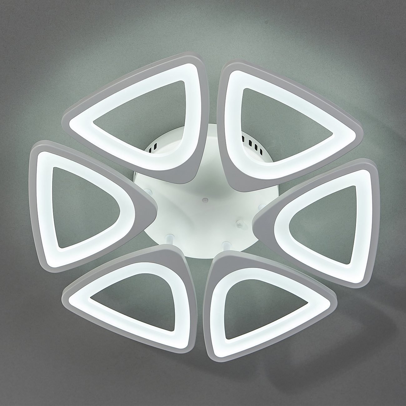 Потолочная светодиодная люстра Escada Umbrella 10218/6LED