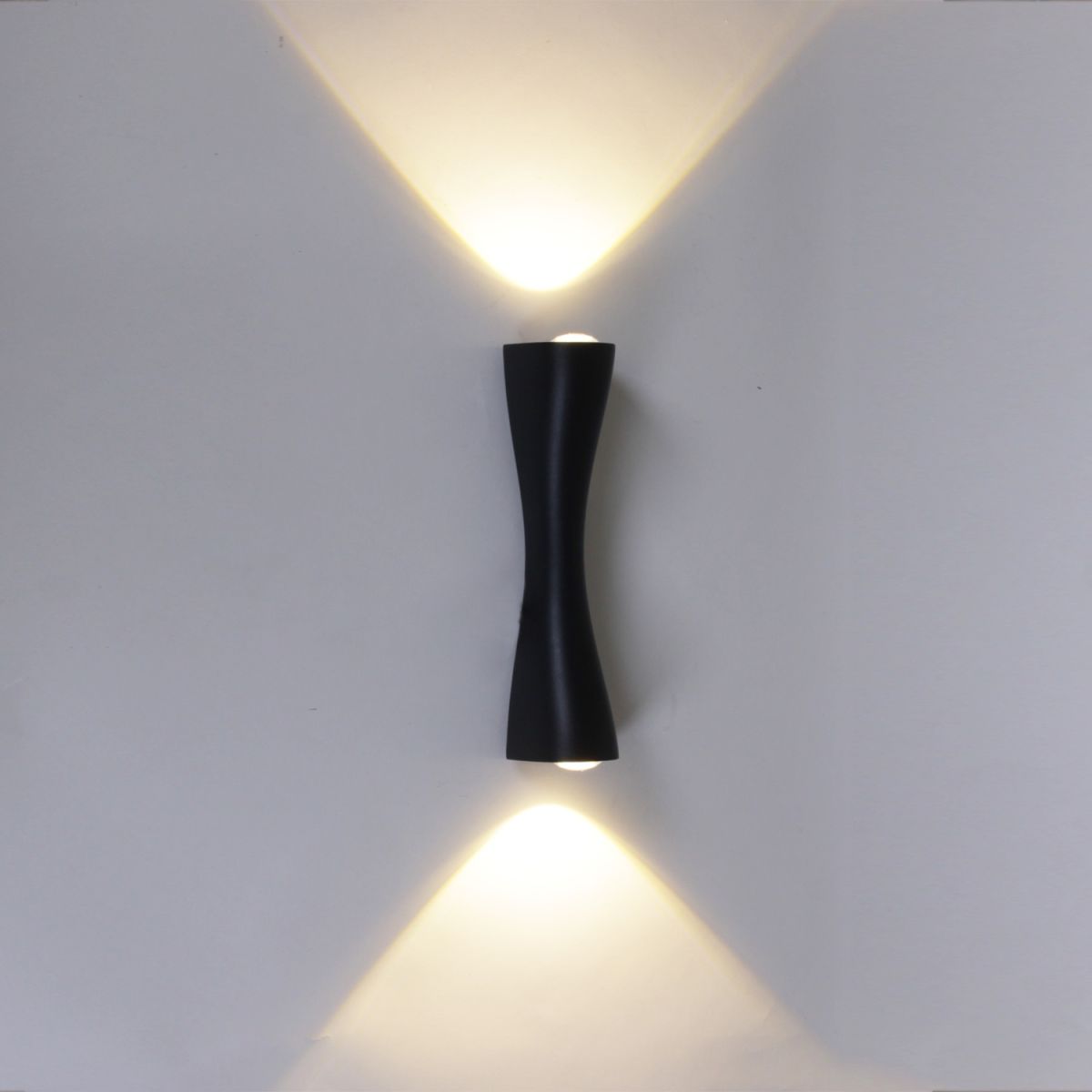 Уличный настенный Reluce 86876-9.2-001JH LED2*3W BK RLOS УЦ