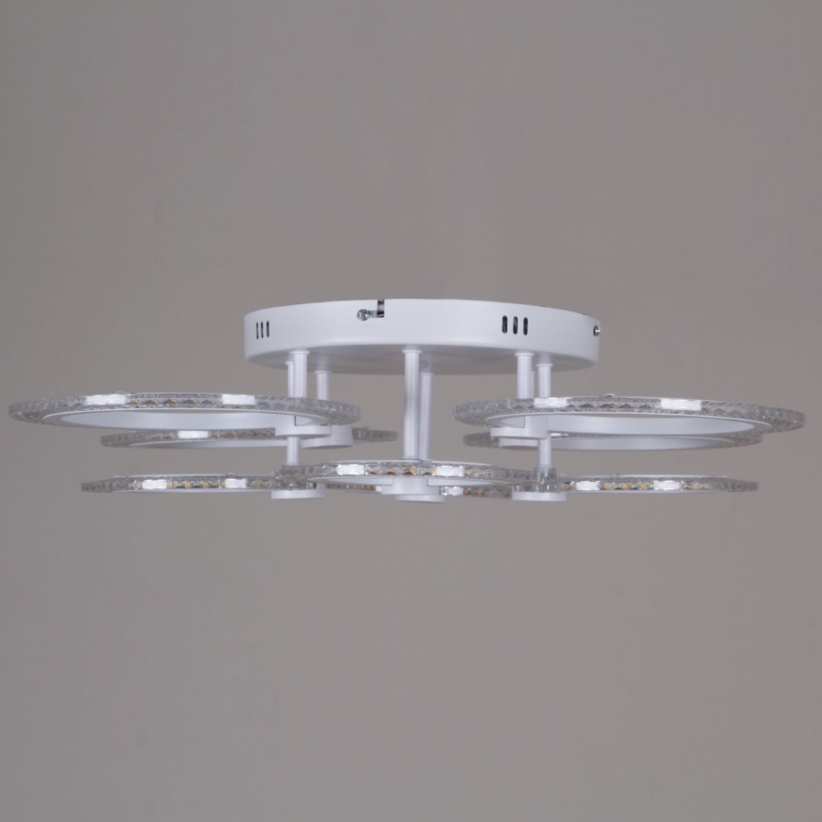 Потолочная люстра кольцо Reluce 68090-0.3-4+4 WH