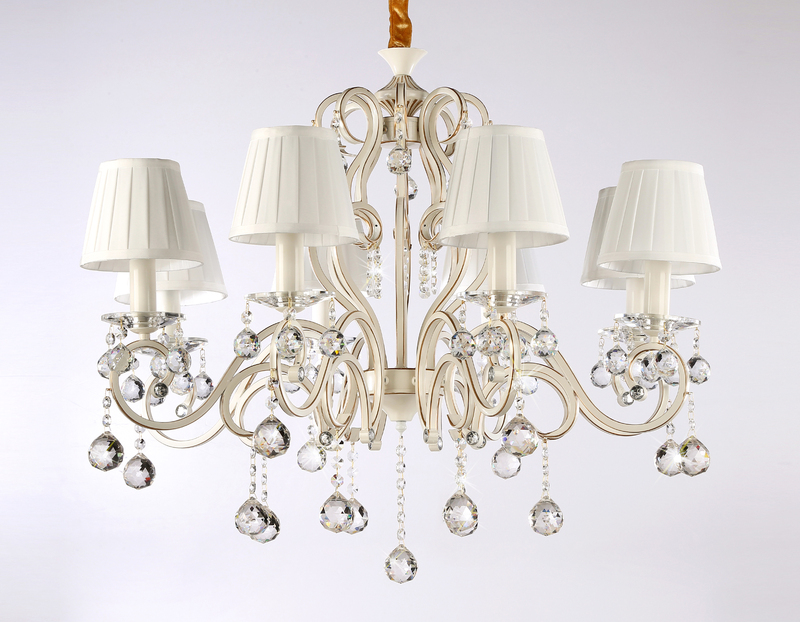 Подвесная люстра Ambrella Light Traditional TR4561