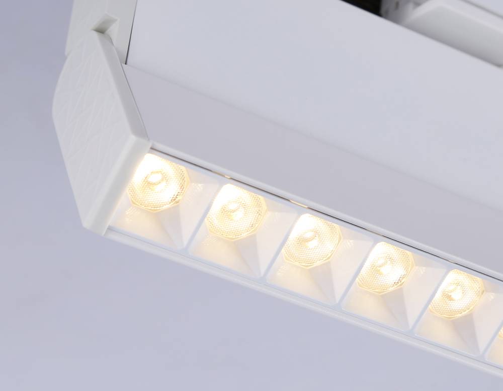 Трековый однофазный светильник Ambrella Light Track System GL6815