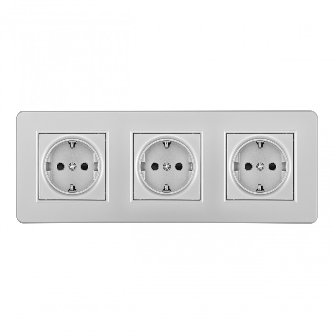 Розетка тройная (трехпостовая) с/з и шторками Arte Milano SET16-3-40-1x3 silver