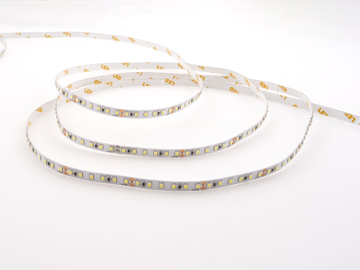 Светодиодная лента LEDS POWER 2835 120/м (9,6Вт/м) 12В холодная, серия LIGHT 002354