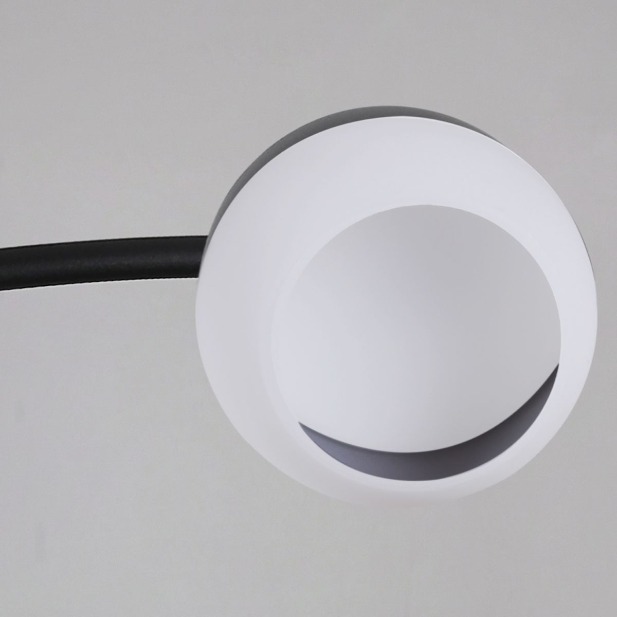 Потолочная люстра Reluce 90590-0.3-09 Black