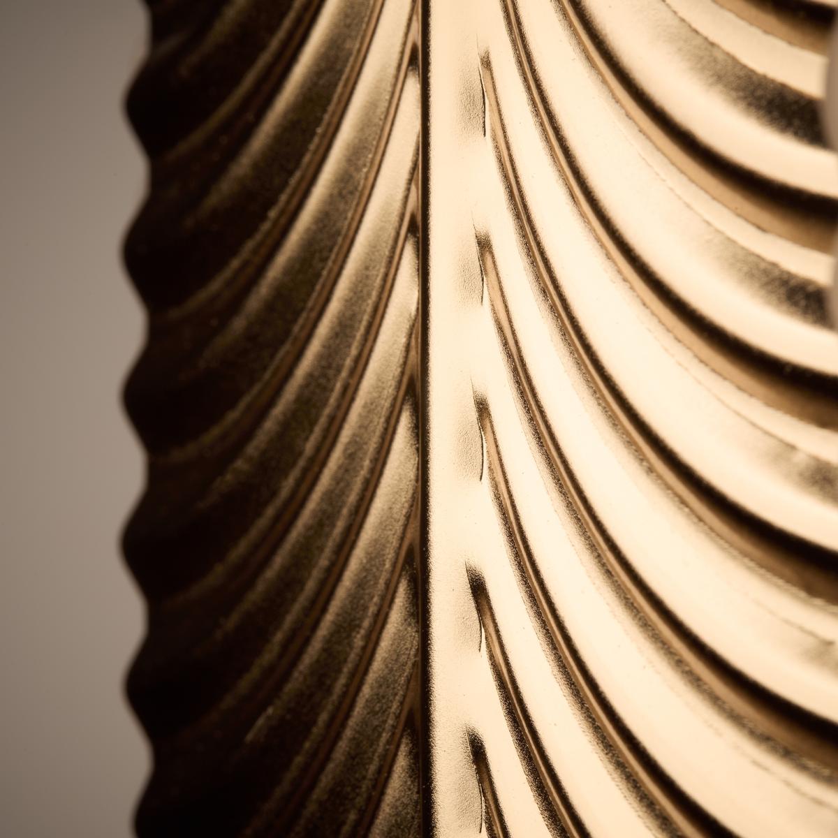 Настенный светильник Freya Hloya FR5143WL-01G