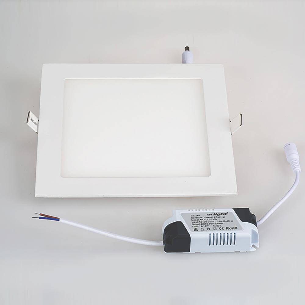 Встраиваемый светодиодный светильник Arlight DL-192x192M-18W White 021917
