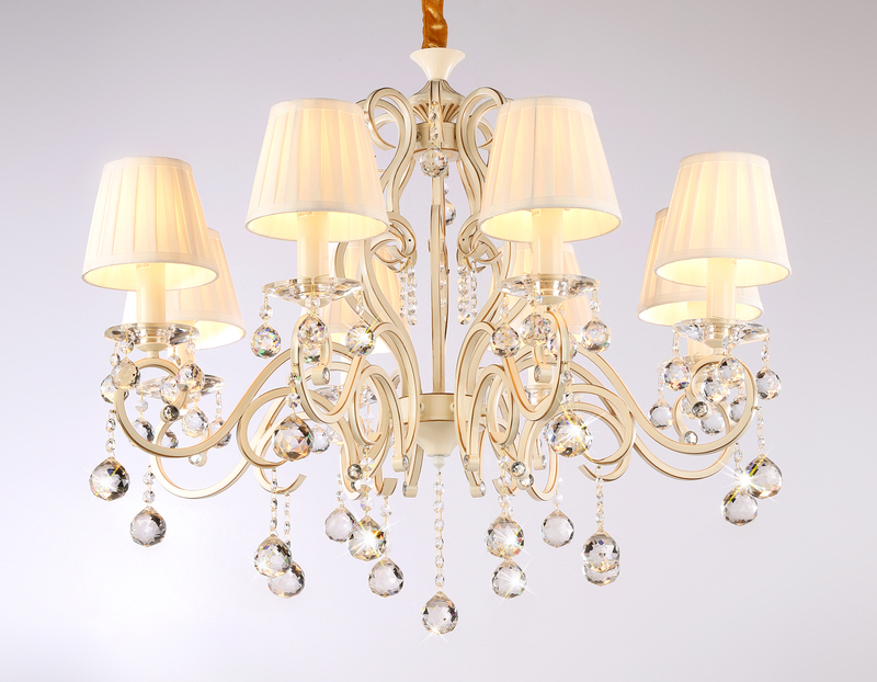 Подвесная люстра Ambrella Light Traditional TR4561