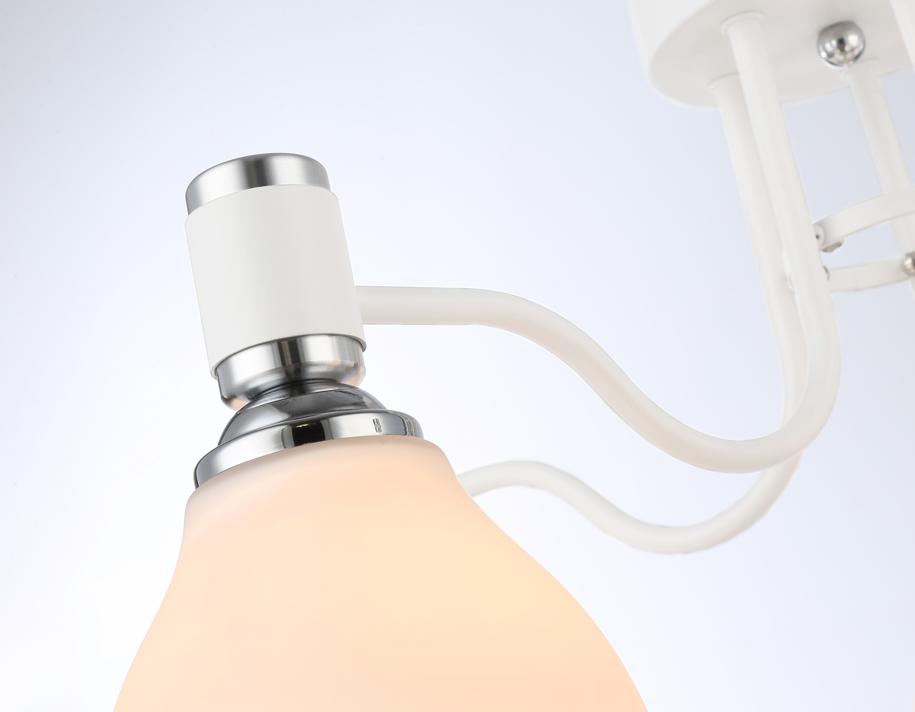 Потолочная люстра Ambrella Light Modern TR303305