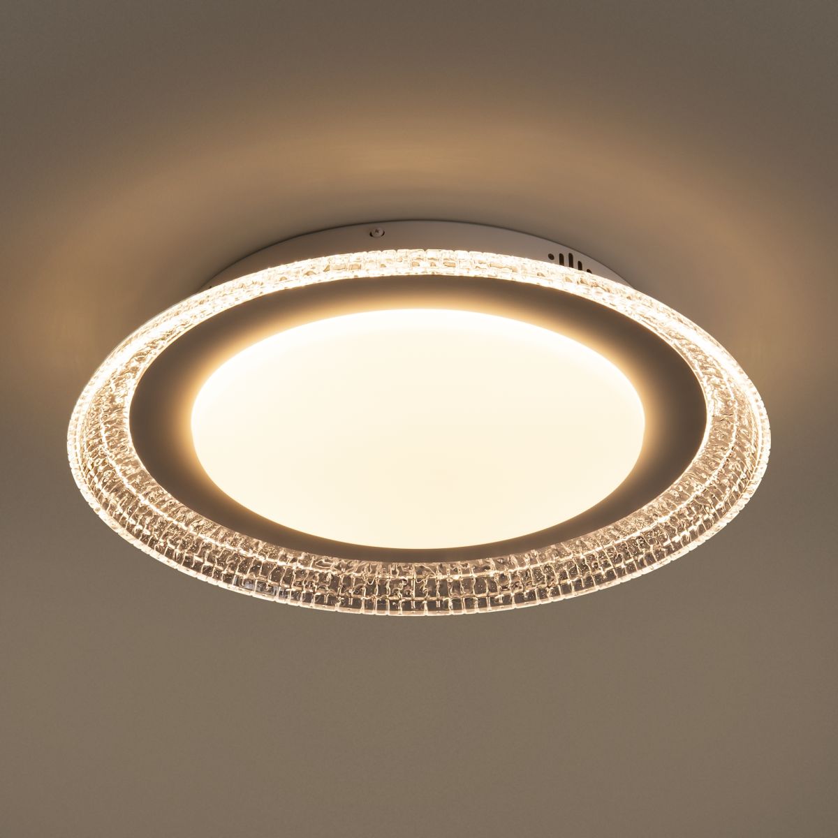 Потолочный светильник Freya Galla FR6243CL-L106W