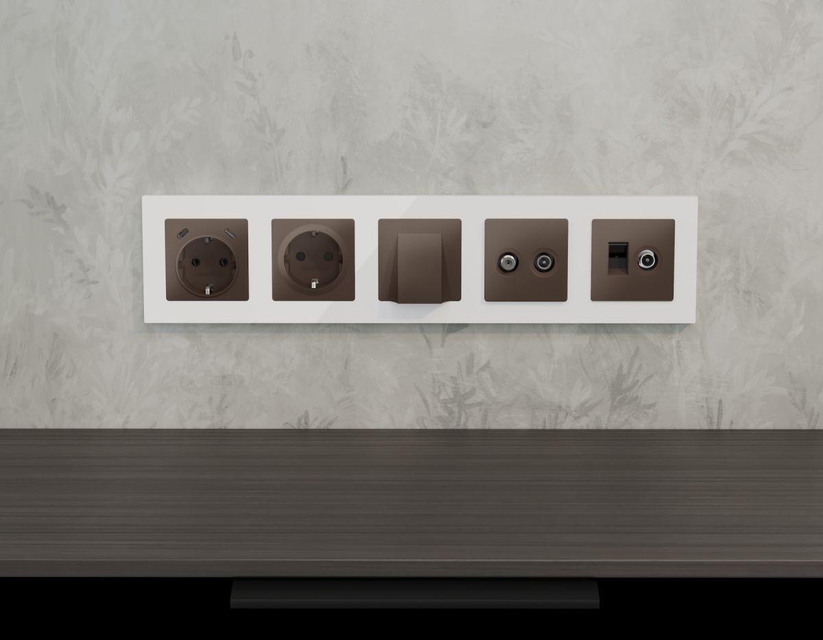 Лицевая панель Alfa (Темная бронза матовый) для компьютерной/телефонной + TV розетки RJ-45/RJ-11 Quant Ambrella Volt AP6425