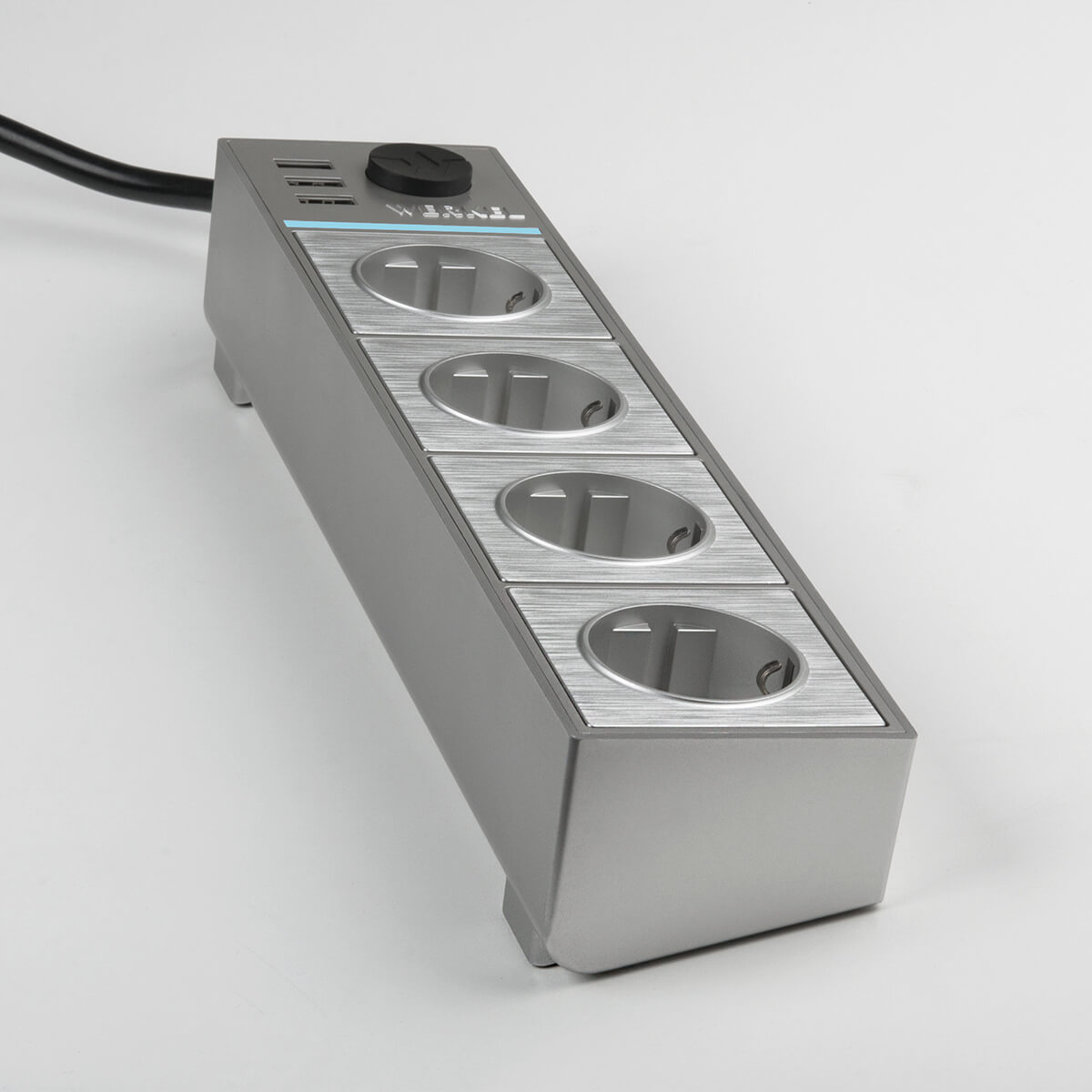 Розеточный блок 4гн 3USB х 1,7м с/з Werkel WL20-04-03 4690389128394