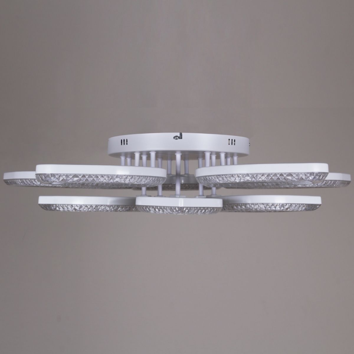 Потолочная люстра Reluce 28120-0.3-5+5C WH