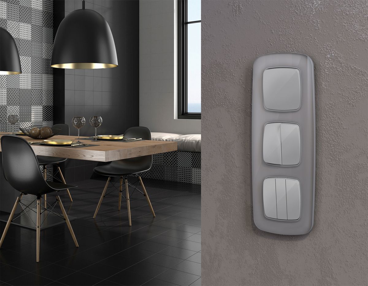 Комплект механизма 2-клавишного перекрестного выключателя Ambrella Volt 10A-250V OMEGA MO403030 Серебро глянец QUANT (OP4030, VM125)