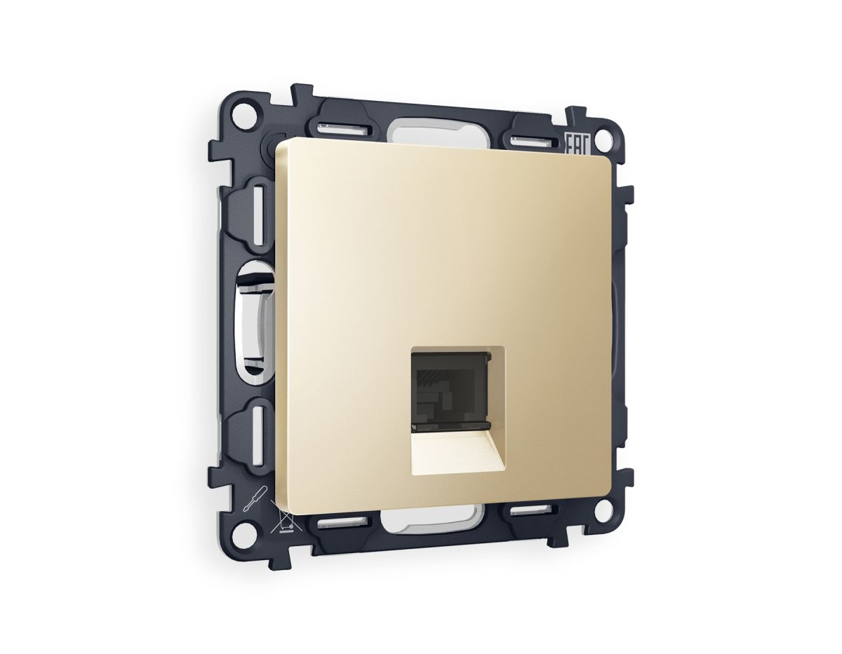 Комплект механизма компьютерной розетки RJ-45 экранированной с автоматической защитной шторкой Alfa Шампань Quant Ambrella Volt MA612005 (AP6120, VM185)