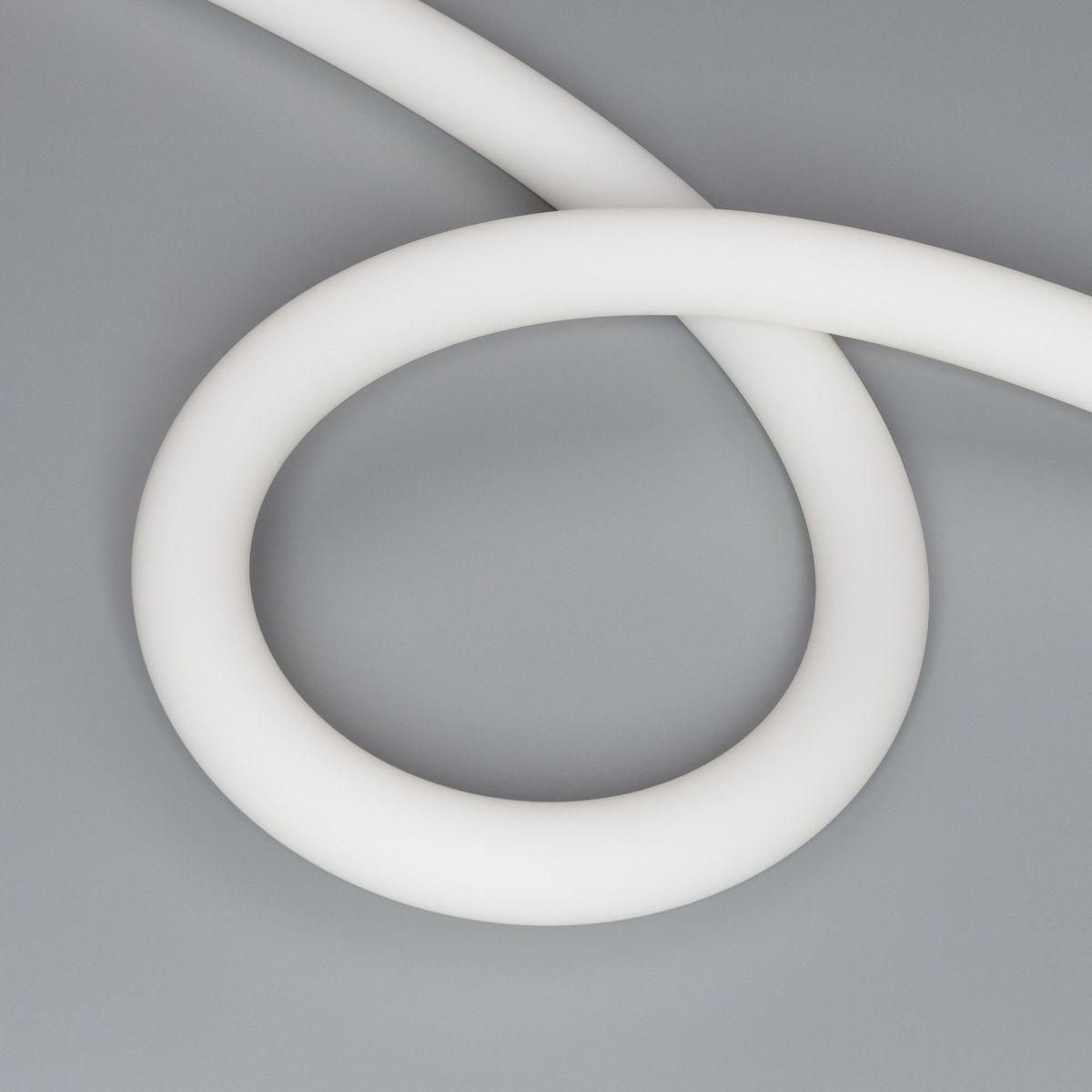 Светодиодная герметичная лента Arlight MOONLIGHT-TOP-A336-D30mm 24V Warm3000 (14.4 W/m, IP65, 5m, wire x1) 050481