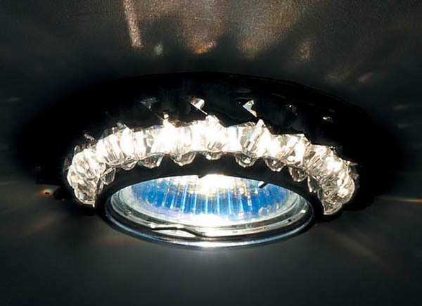 Встраиваемый светильник Donolux Downlight DL062.02.1/12 crystal/jet