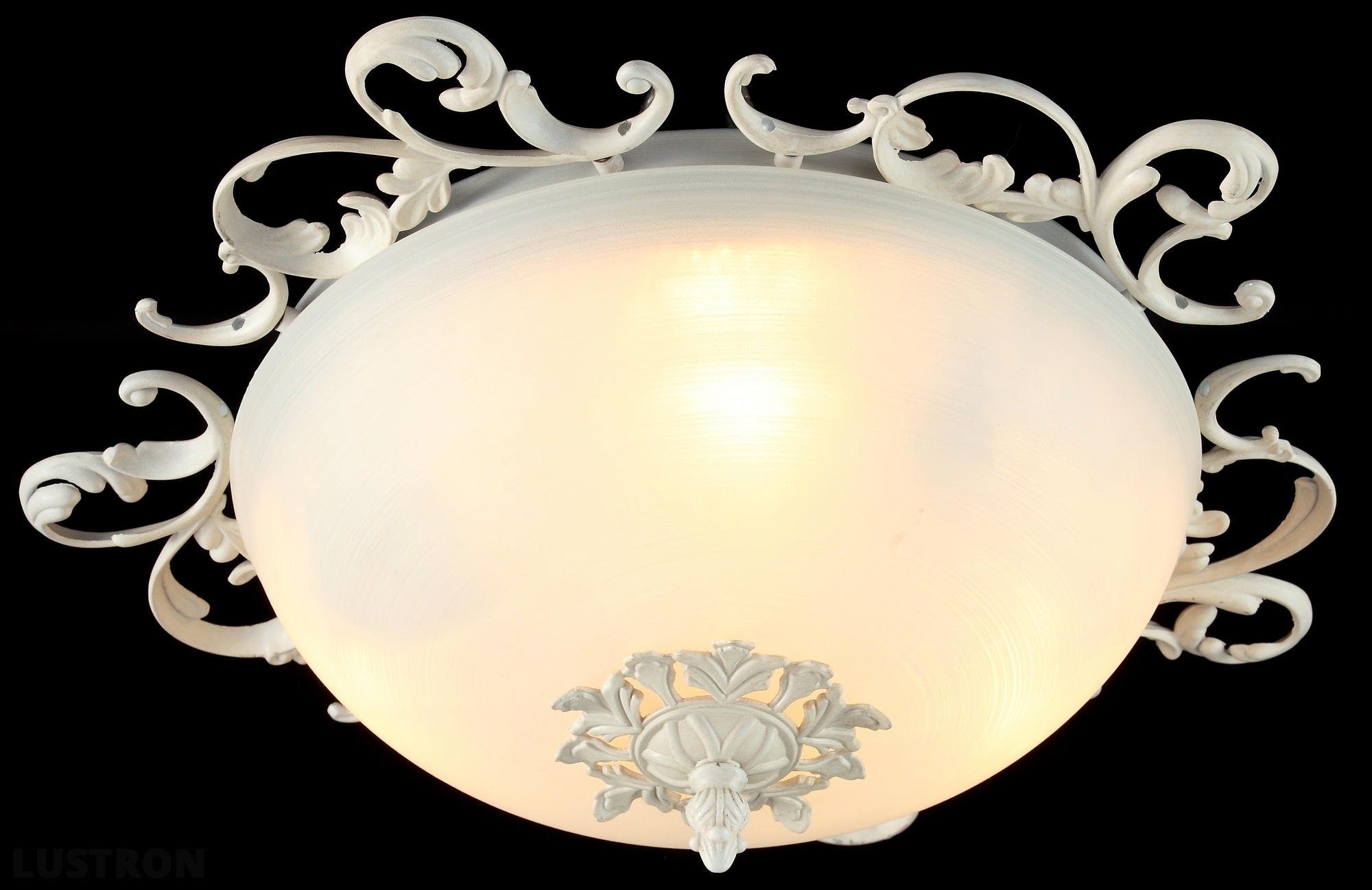 Потолочный светильник Maytoni Speria C900-CL-03-W
