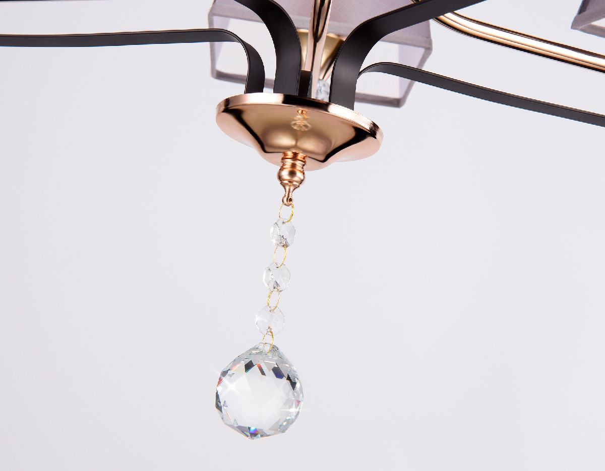 Подвесная люстра Ambrella Light Modern TR4616