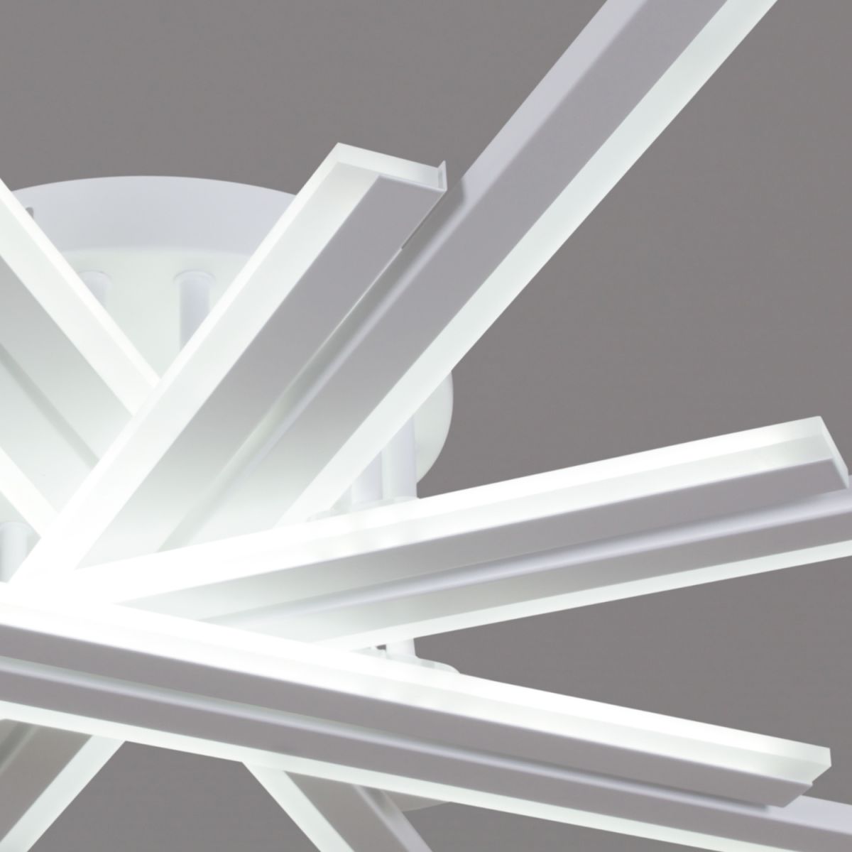 Потолочная люстра Reluce 16090-0.3-08 BK/WH