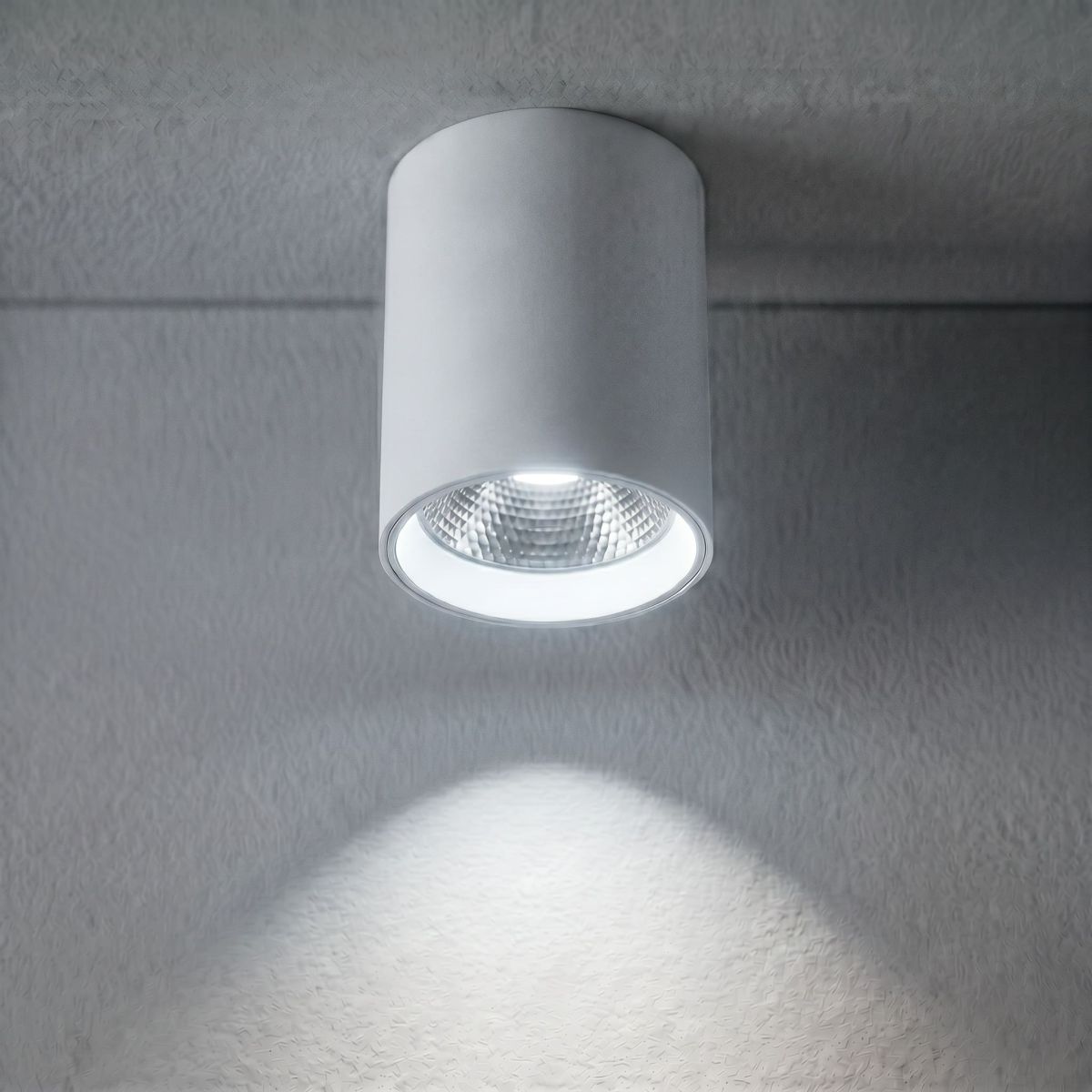 Потолочный светильник с переключателем цв. температуры Crystal Lux CLT 075C WH
