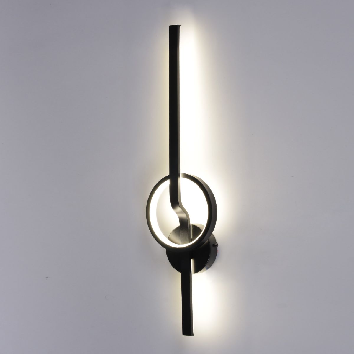 Настенный светильник Reluce 77040-0.2-600