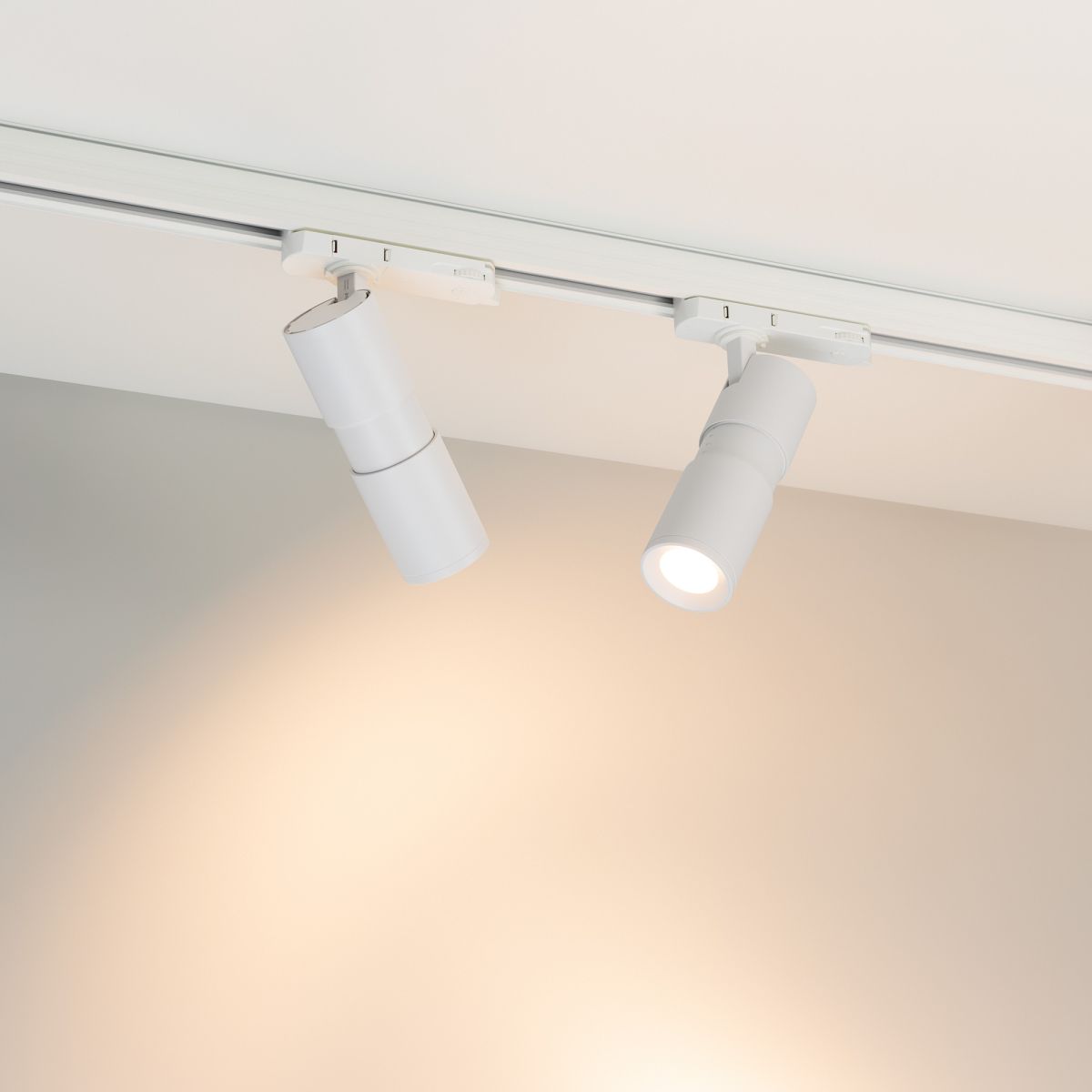 Трековый трехфазный светильник Arlight LGD-ARTEMIS-TRACK-4TR-R55-12W Warm2700 (WH, 8-80 deg, 230V, DALI) (IP20 Металл) 062277