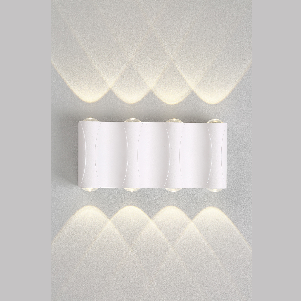 Уличный настенный светильник Crystal Lux CLT 022W4 WH 4000K