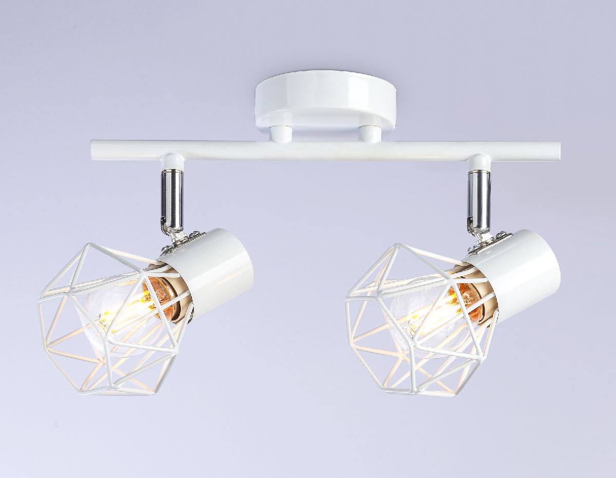 Спот потолочный на штанге Ambrella Light Traditional TR8628