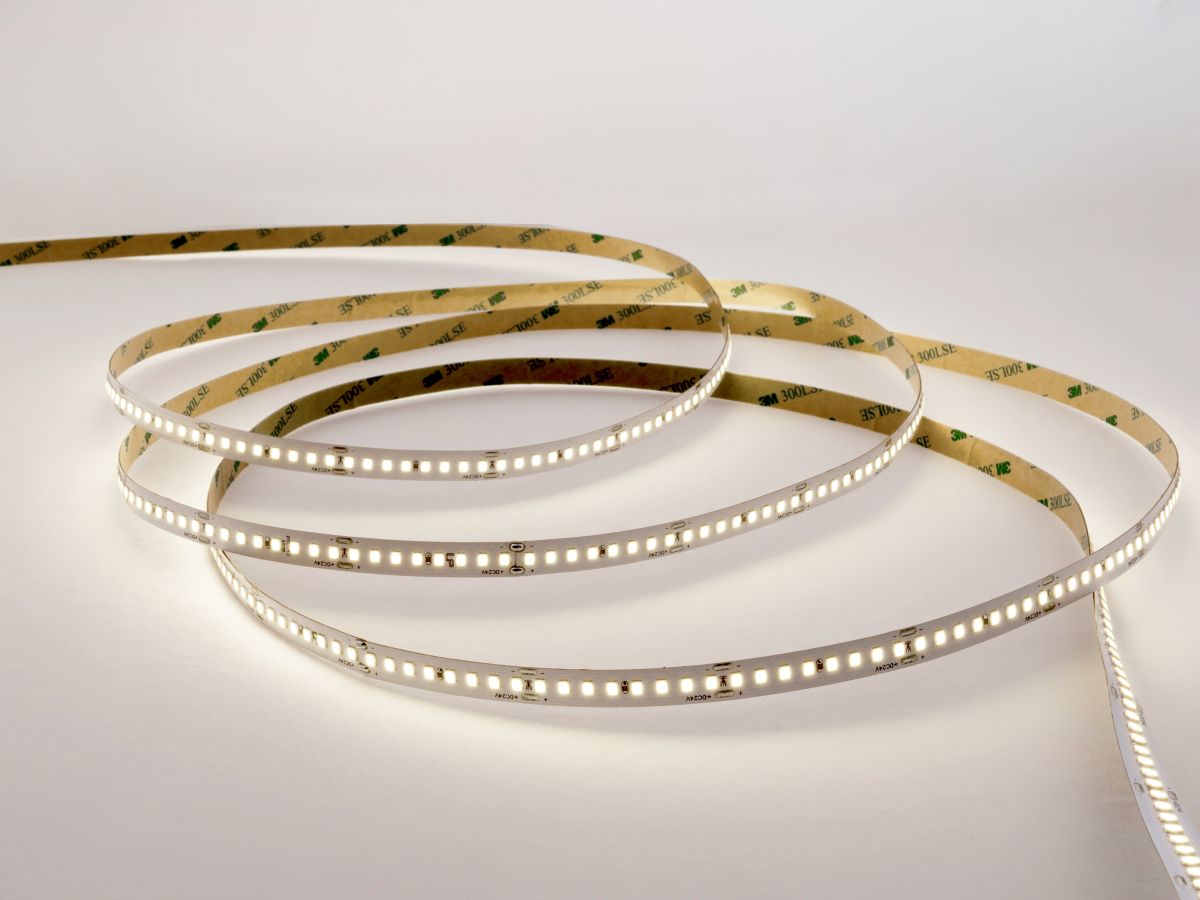 Светодиодная лента LEDS POWER 2835 176/м (16Вт/м) 24В нейтральная 30м/кат, серия ПРО140 005775