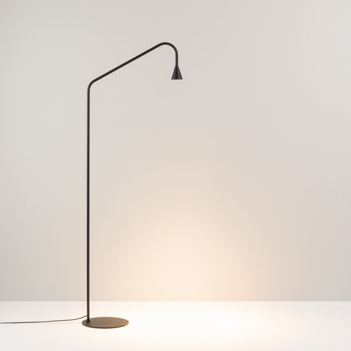 Торшер черный Arlight SP-RINAR-FLOOR-5W Warm3000 (BK, 36 deg, 230V) (IP20 Металл) 059322