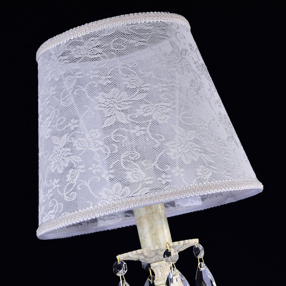 Настольная лампа Maytoni Filomena ARM390-00-W