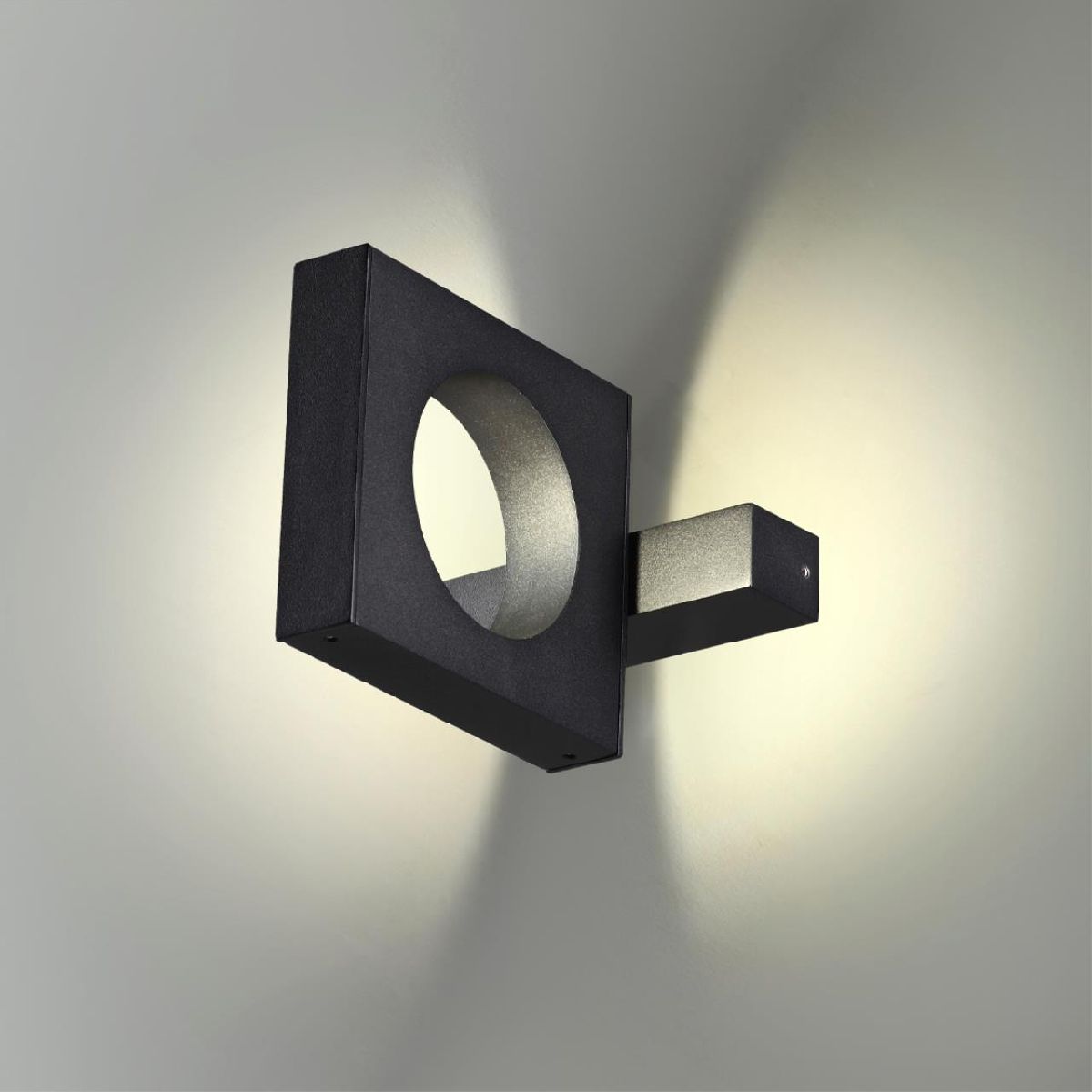 Уличный настенный светильник Odeon Light Como 6653/5WL